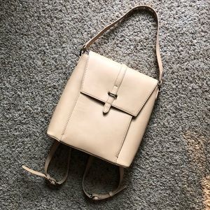 Universal Thread Good Co. purse/backpack